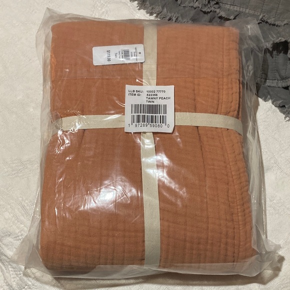 L.L. Bean Other - L.L. Bean Tawny Peach Blanket twin